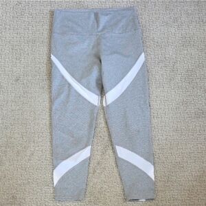 EUC Aerie Chill.Play.Move 3/4 Leggings